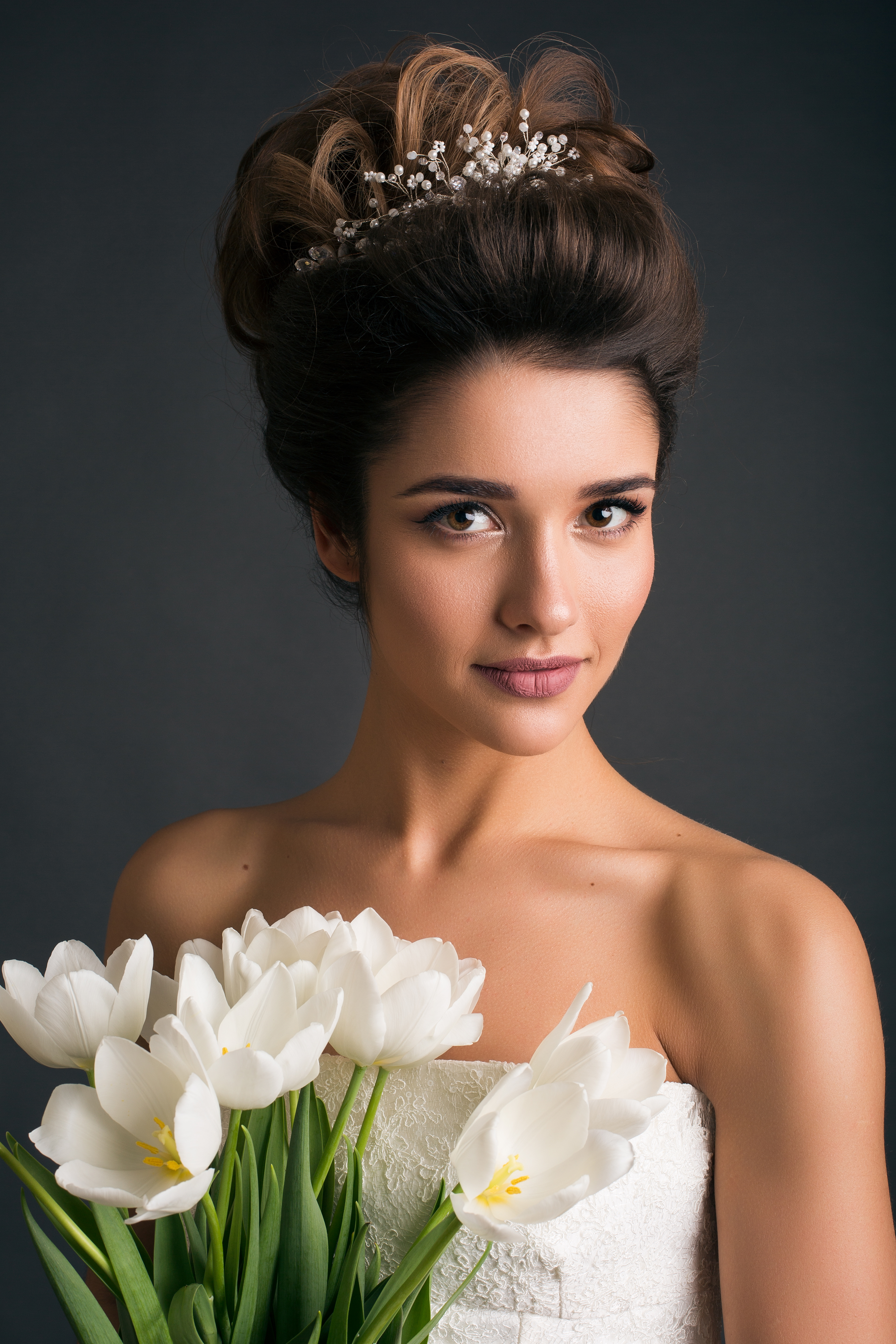 Bridal Elegance - Stunning bridal makeup with classic elegance and modern touches | Bella Beauty Gallery